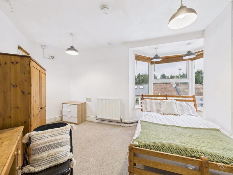 Property photo 3 of 7 Photo 14