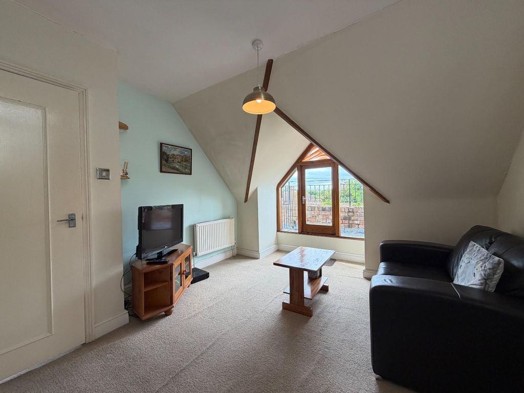 Property photo 2 of 13 Sitting Room