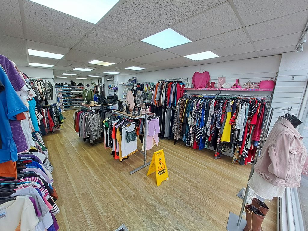 Property photo 2 of 11 1000021030.Jpg