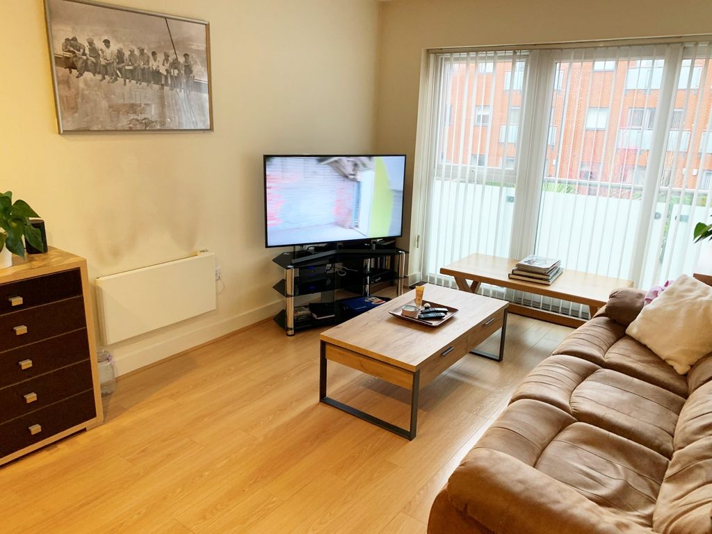 Property photo 2 of 8