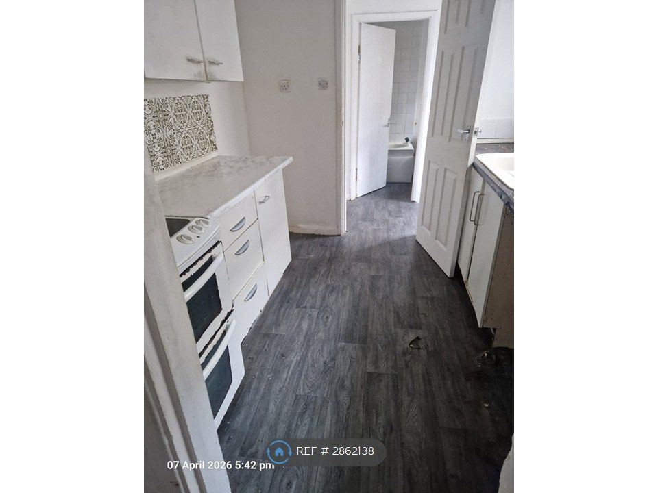 Property photo 2 of 3