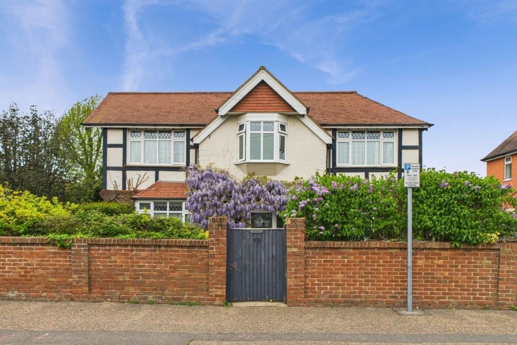 Property photo 1 of 24
