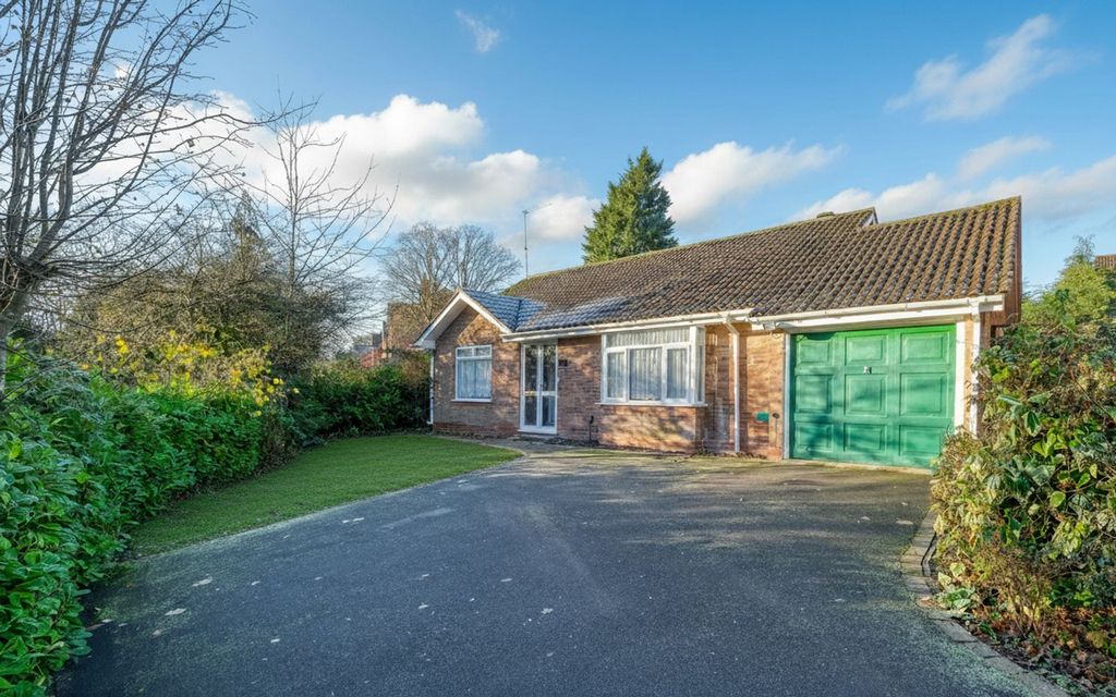 Property photo 1 of 8