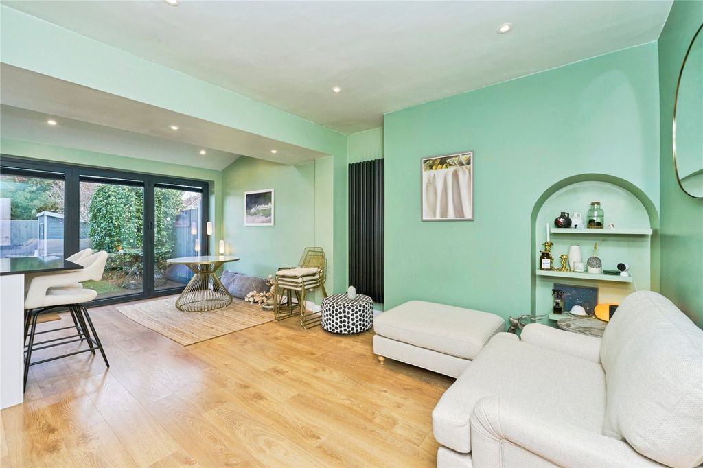 Property photo 2 of 18 Reception Room