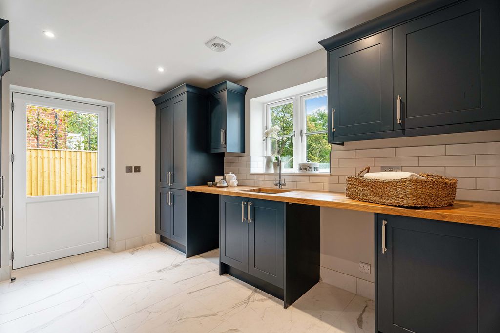 Additional image 20 of 5 bed detached house for saleYarnells Hill West Oxford OX2