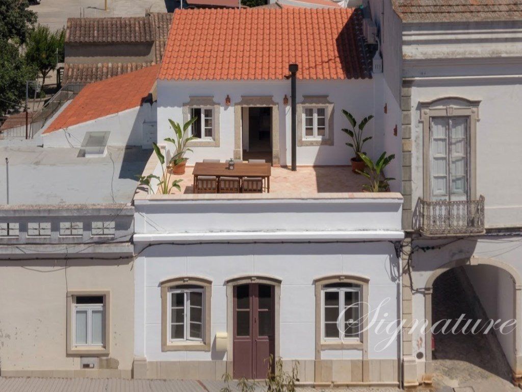 Property photo 1 of 50 Casa Rubi, A Real Ruby In The Historical Centre Of São Brás De Alportel