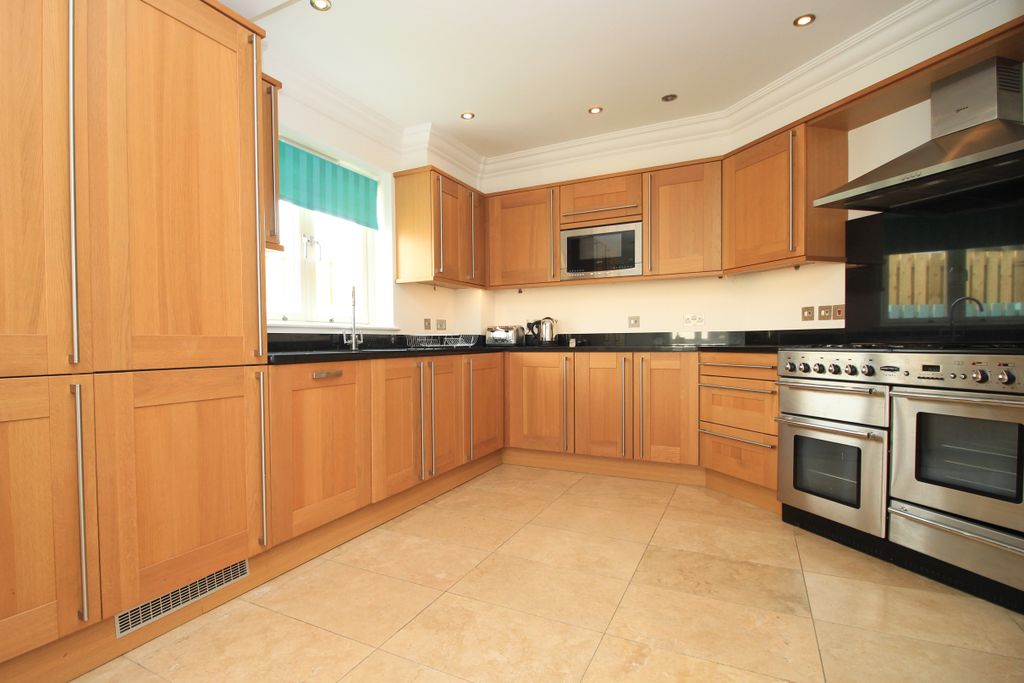 Property photo 2 of 13 Kitchen