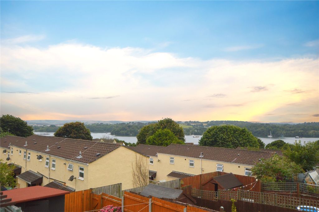 Property photo 2 of 17 Picture No. 34