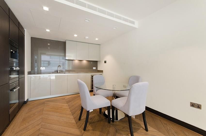 Property photo 3 of 17 Reception