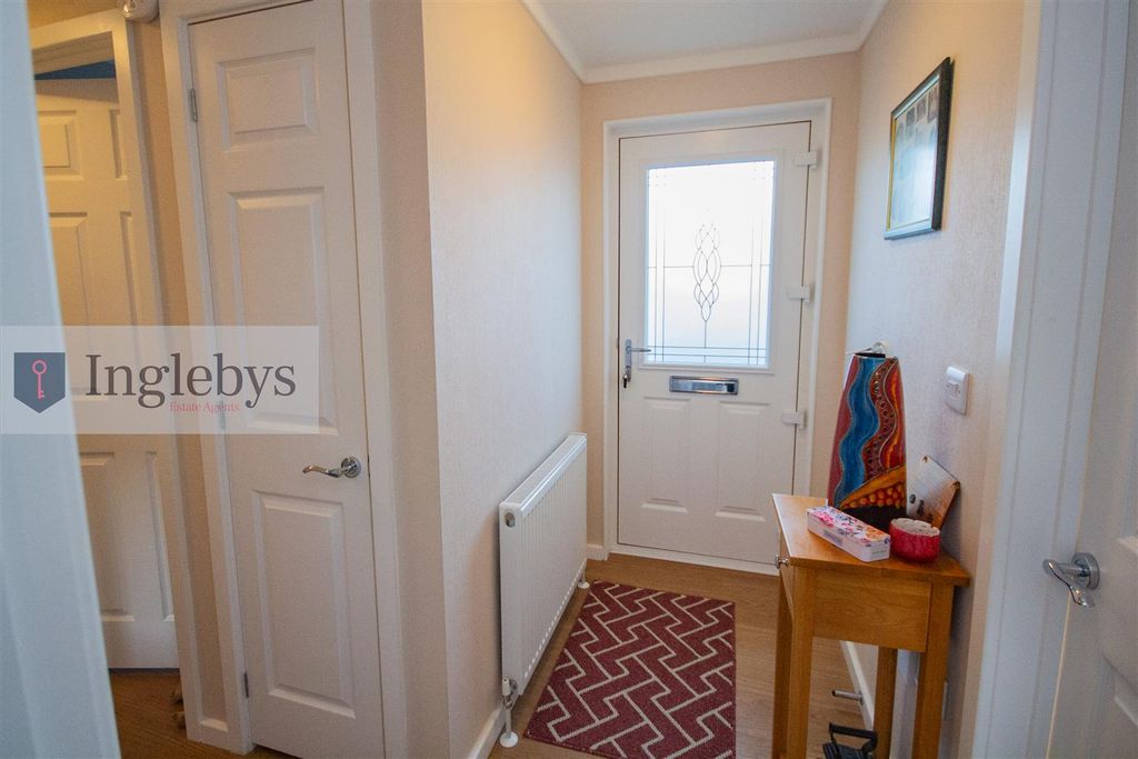 Property photo 3 of 26