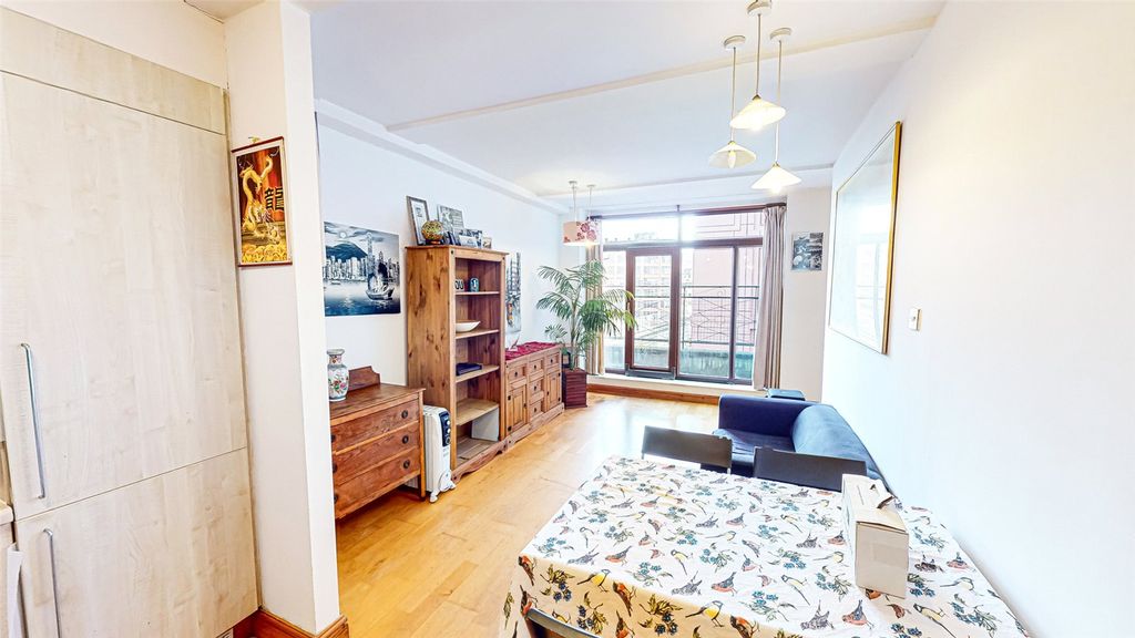 Property photo 1 of 10 Picture No. 09
