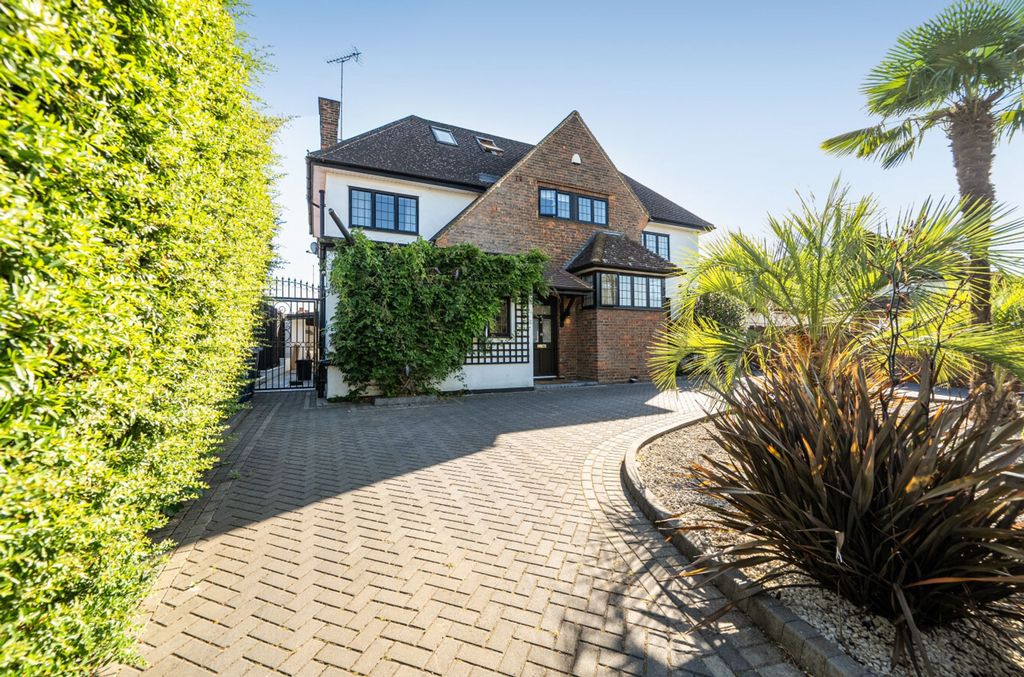 Property photo 1 of 28 1486480-27-6A5674...
