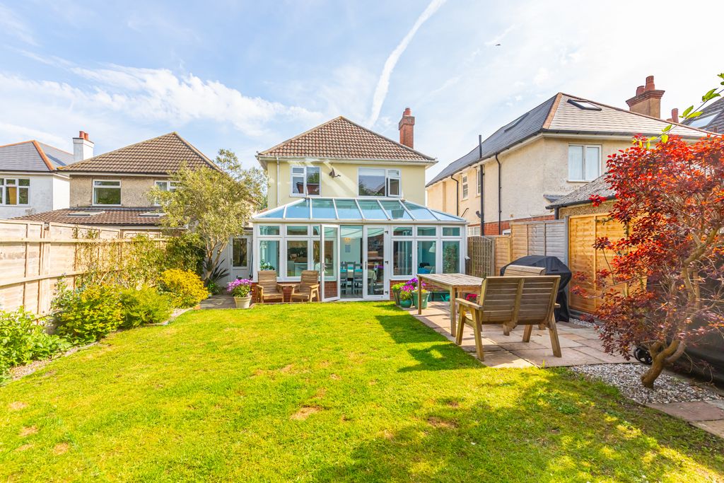 Property photo 1 of 22