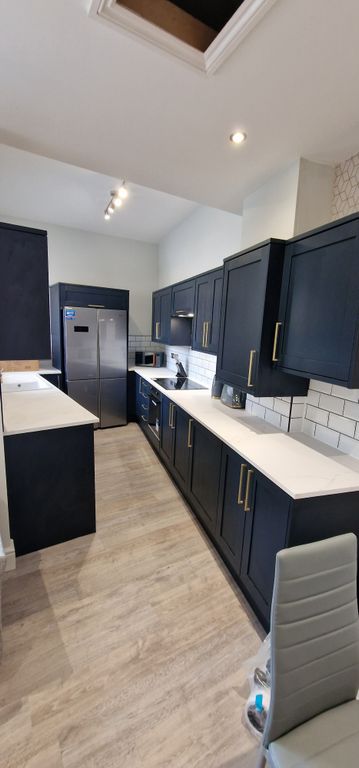 Property photo 2 of 9 Kitchen