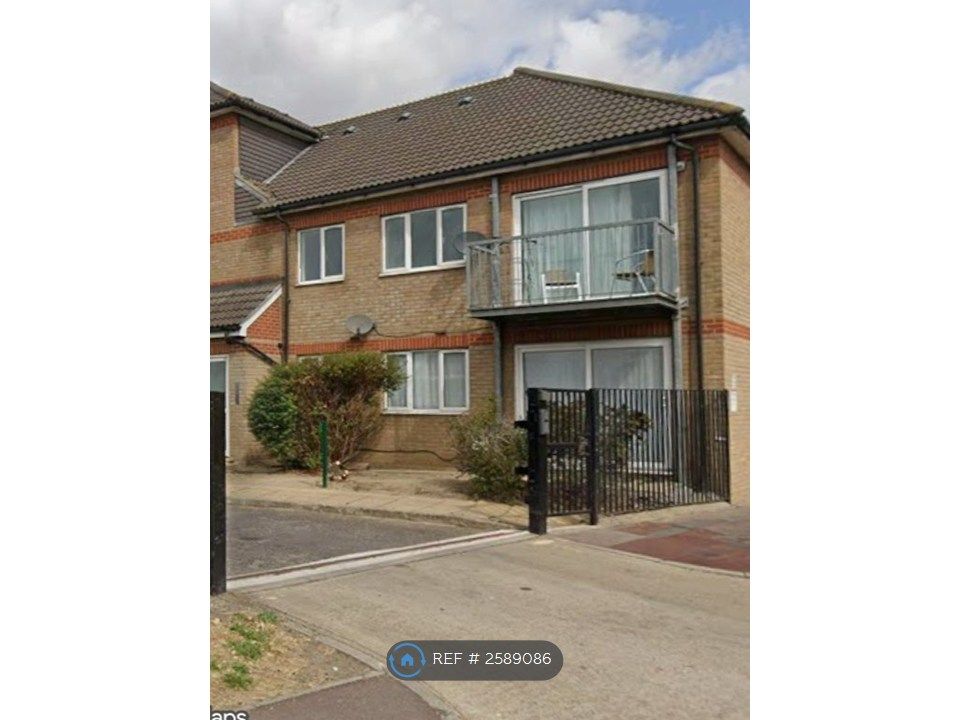 Property photo 1 of 11 Flat 2