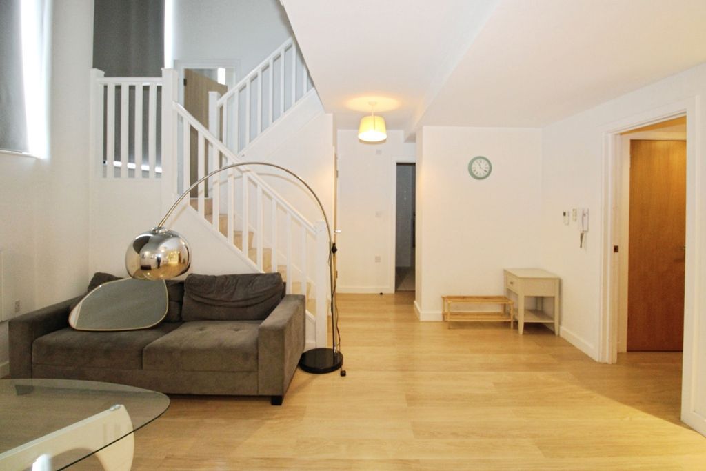 Property photo 2 of 10 Reception Room