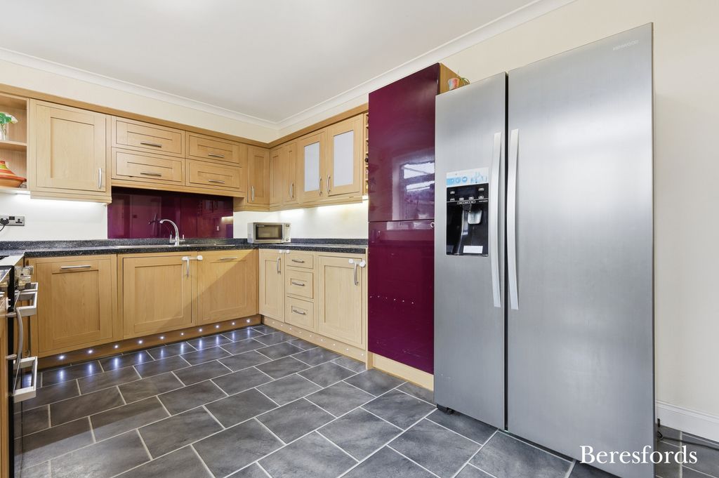 Property photo 3 of 20 Picture No. 21