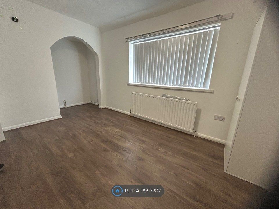 Property photo 3 of 4