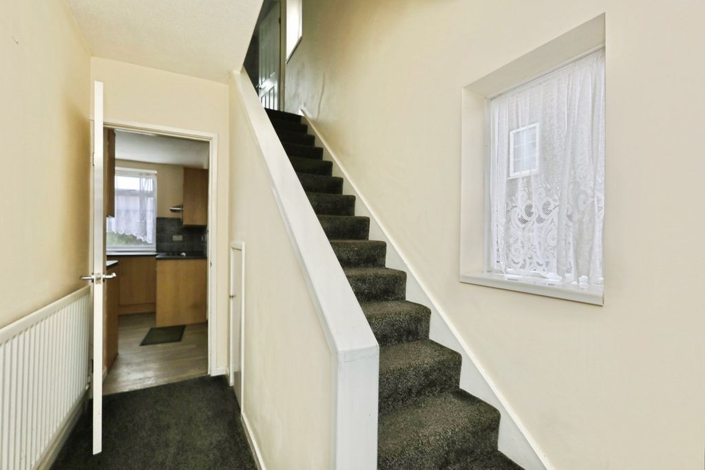 Property photo 3 of 27 Pbox-Img.Jpg
