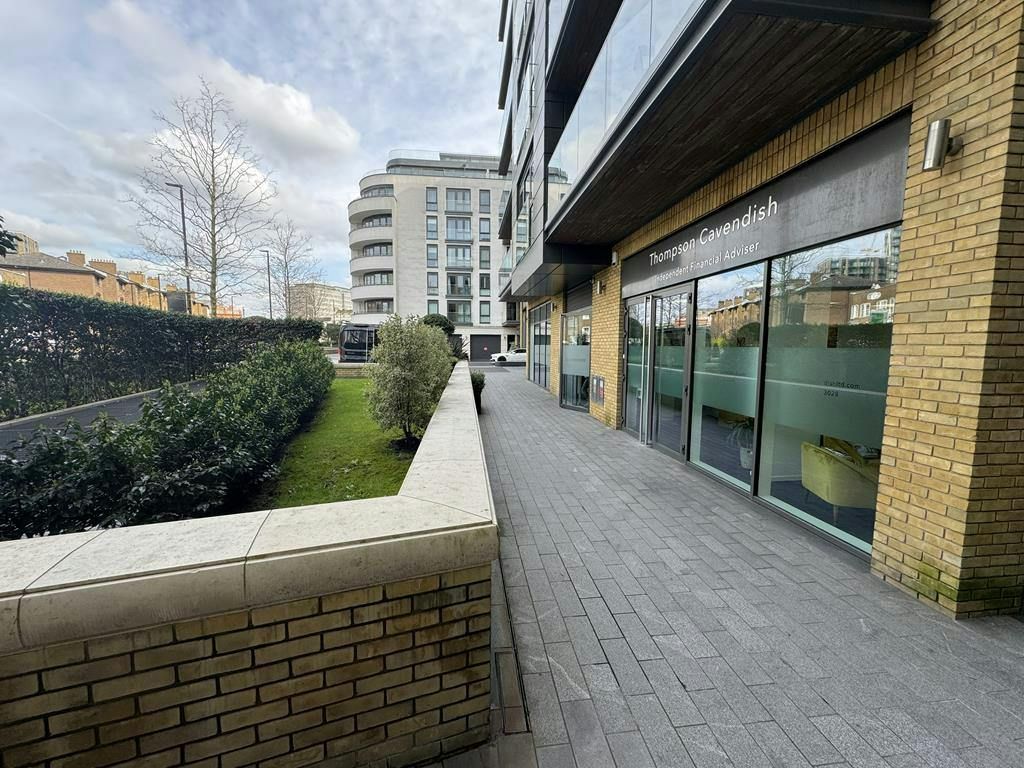 Property photo 1 of 10 Kew Bridge Unit 2 Brentford 1.Jpg