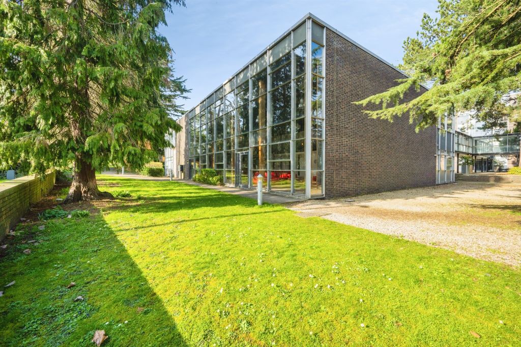 Property photo 1 of 14