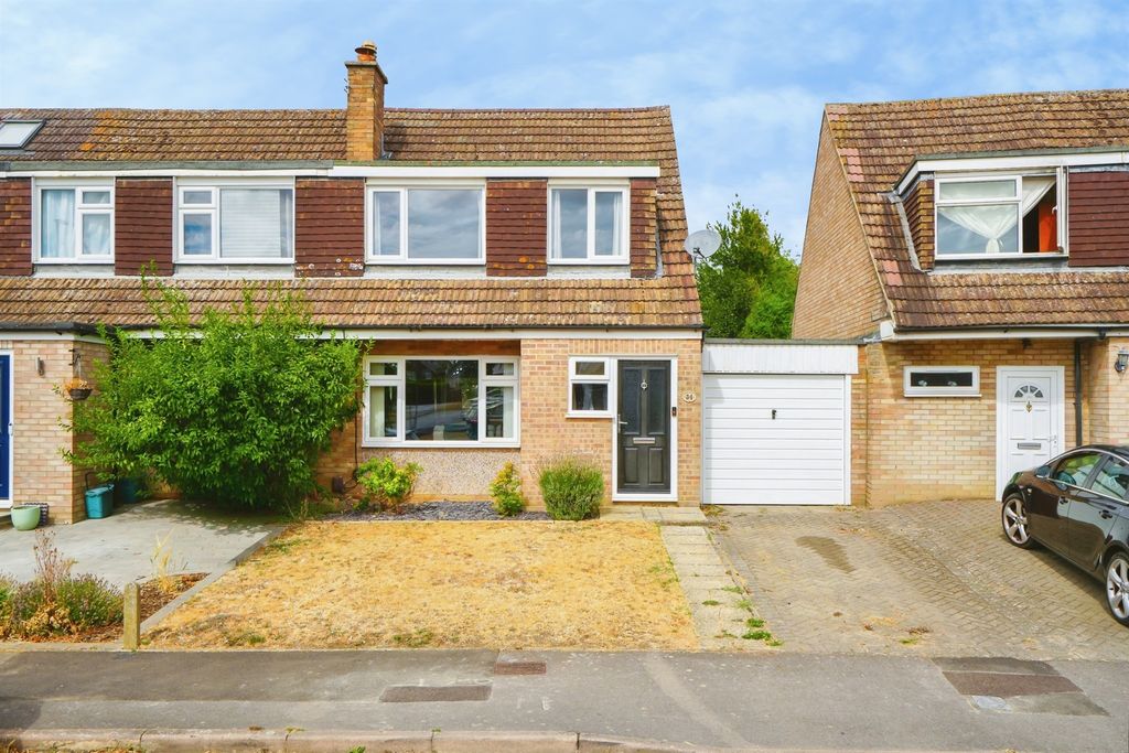 Property photo 1 of 18