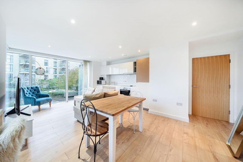 Property photo 3 of 21 1204966 (4)