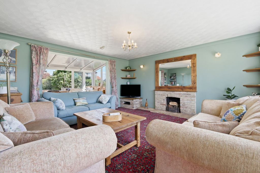 Property photo 2 of 45 9_008_Img_0758_With_tv