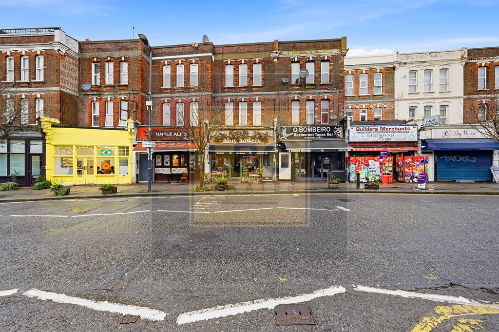 Property photo 1 of 44