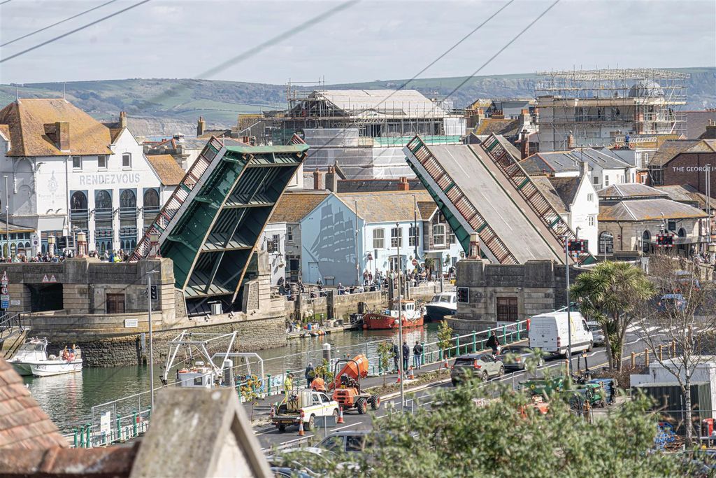 Property photo 1 of 16 Bridge 29Chap.Png