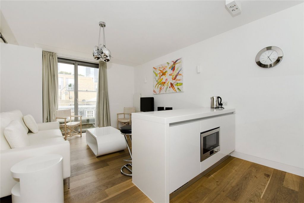 Property photo 3 of 7