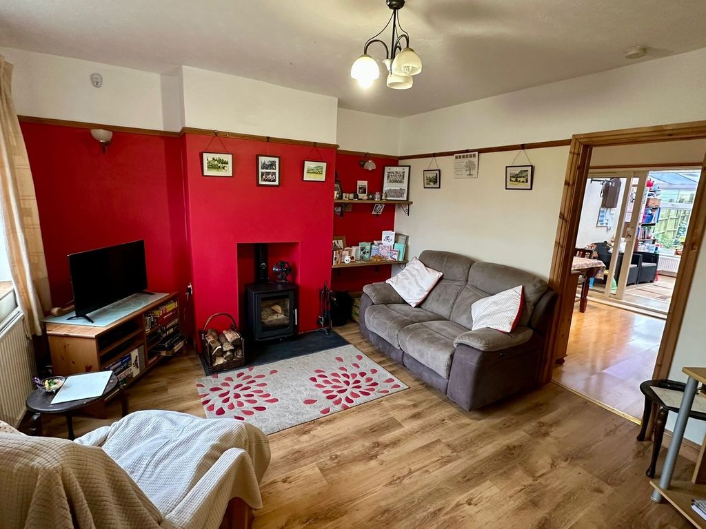 Property photo 3 of 18