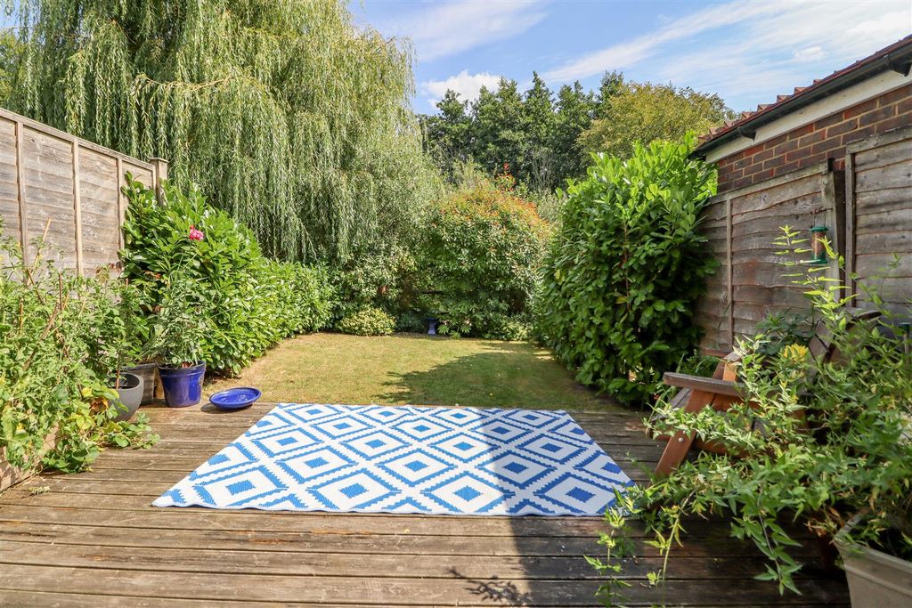 Property photo 1 of 21