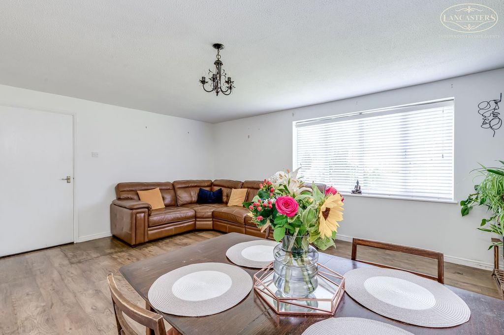 Property photo 3 of 18 Reception Room