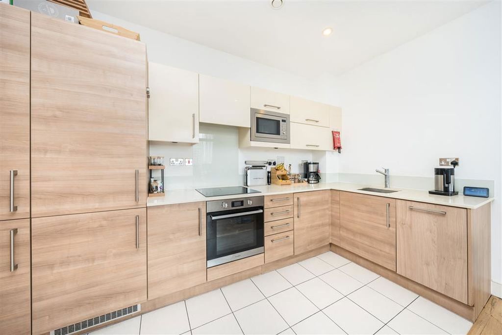 Property photo 3 of 6