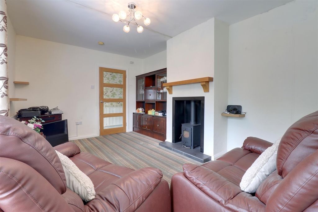 Property photo 3 of 10 Lounge