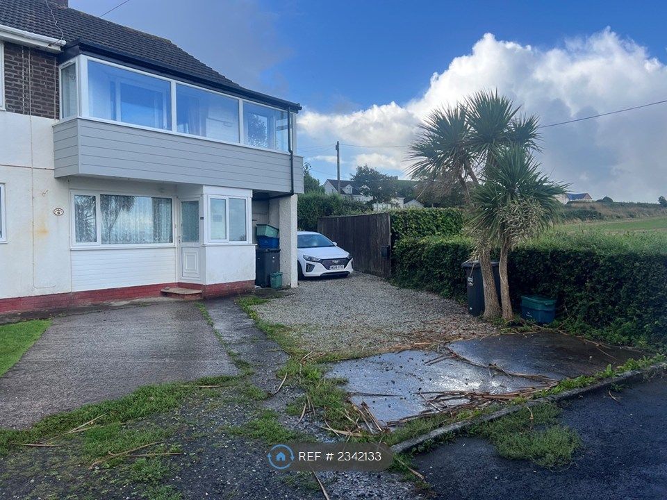 Property photo 2 of 24 Front Approach