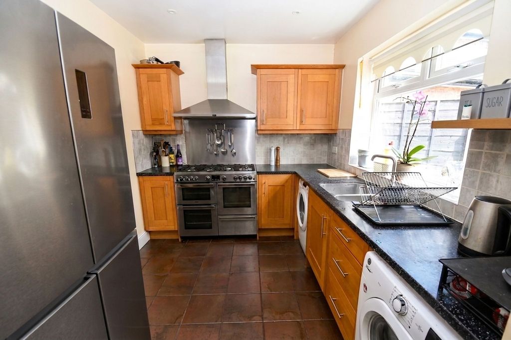 Property photo 3 of 17
