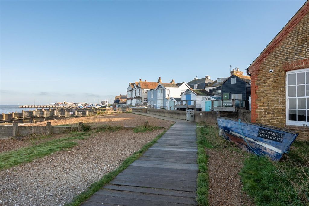 Property photo 2 of 15 Horsebridge Road, Whitstable