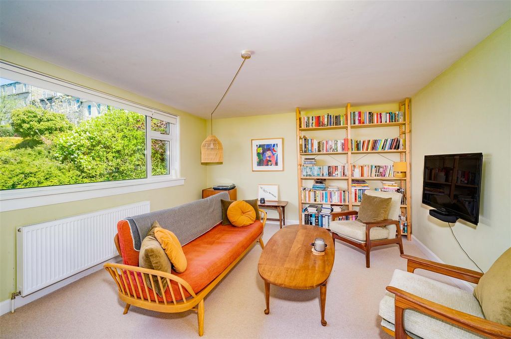 Property photo 2 of 19 3 Windsor Court Dundee-1.Jpg
