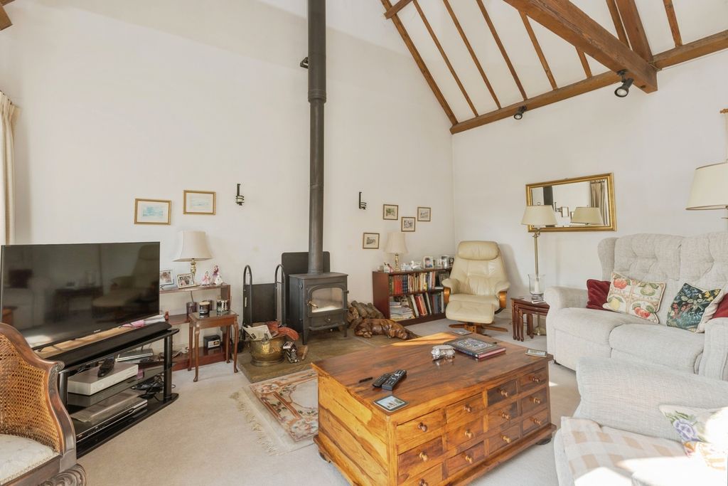 Property photo 2 of 17 Pbox-Img.Jpg