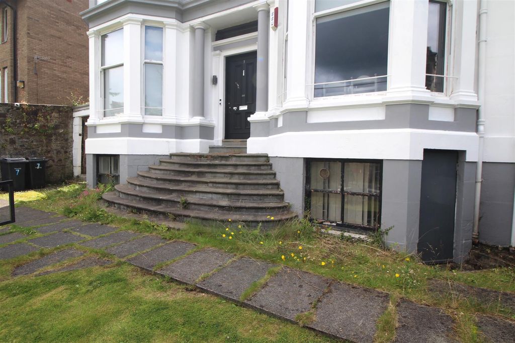 Property photo 2 of 6 Img_2808.Jpg