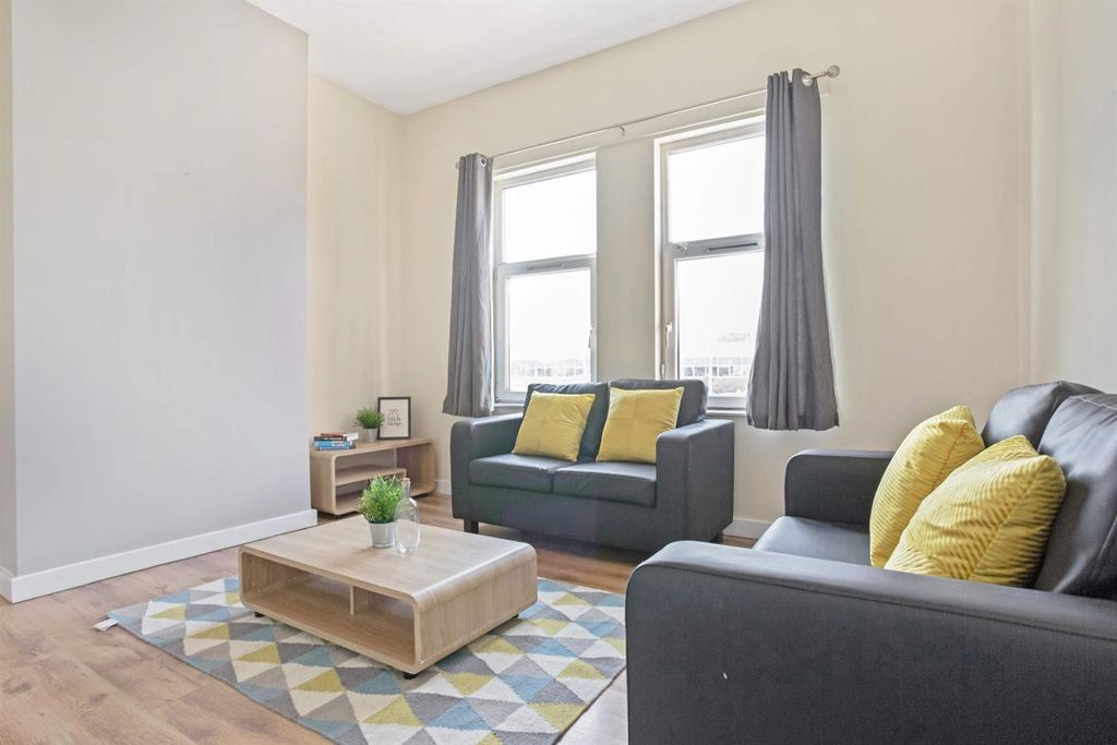 Property photo 3 of 11 7622030.Jpg