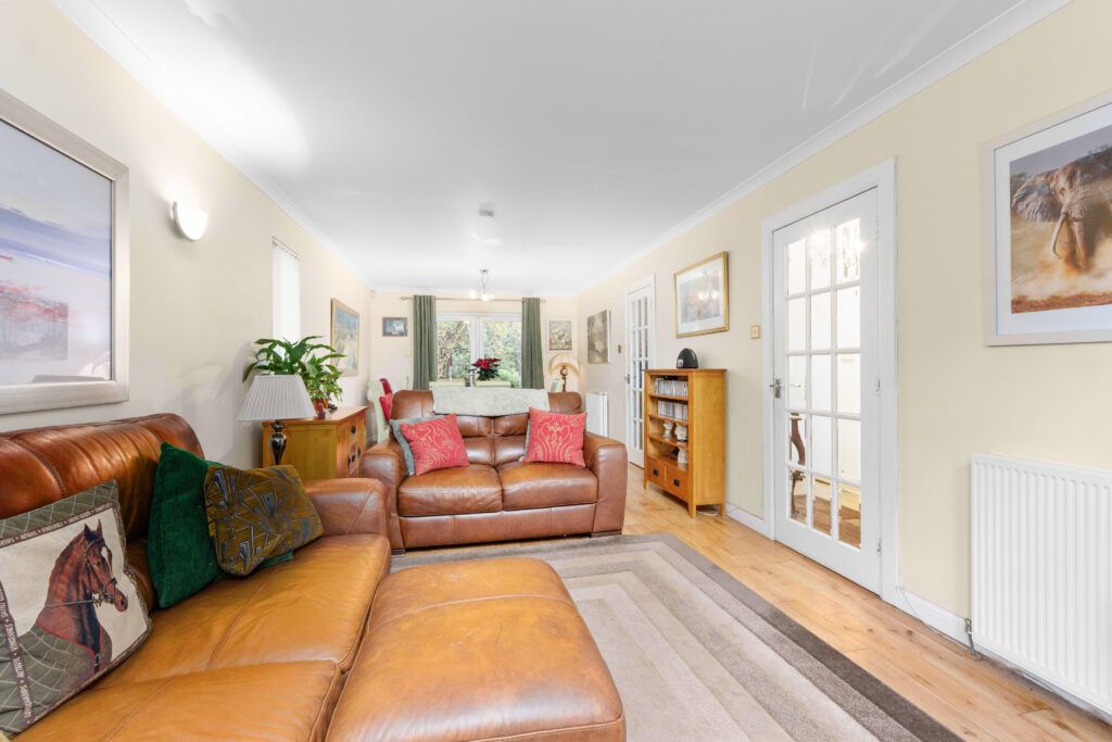 Property photo 3 of 33