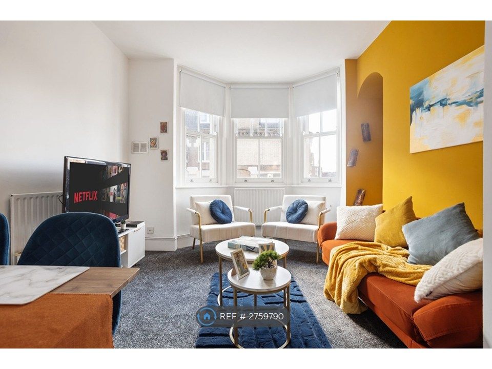 Property photo 1 of 16 Living Area