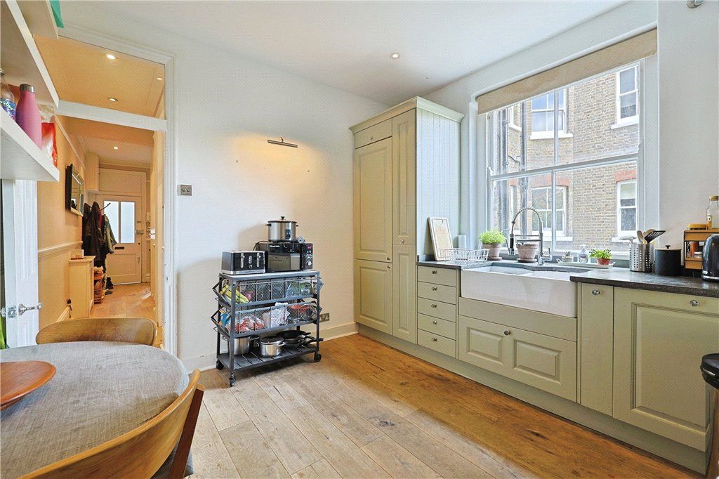 Property photo 3 of 22 Picture No. 11