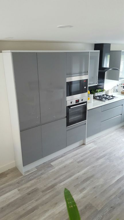 Property photo 3 of 8 Kitchen