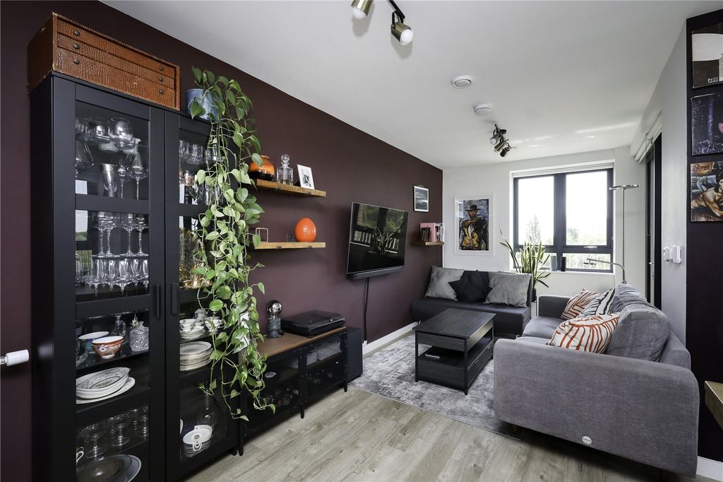 Property photo 1 of 16 Picture No. 09