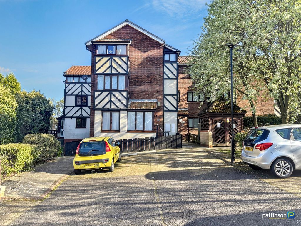 Property photo 1 of 9