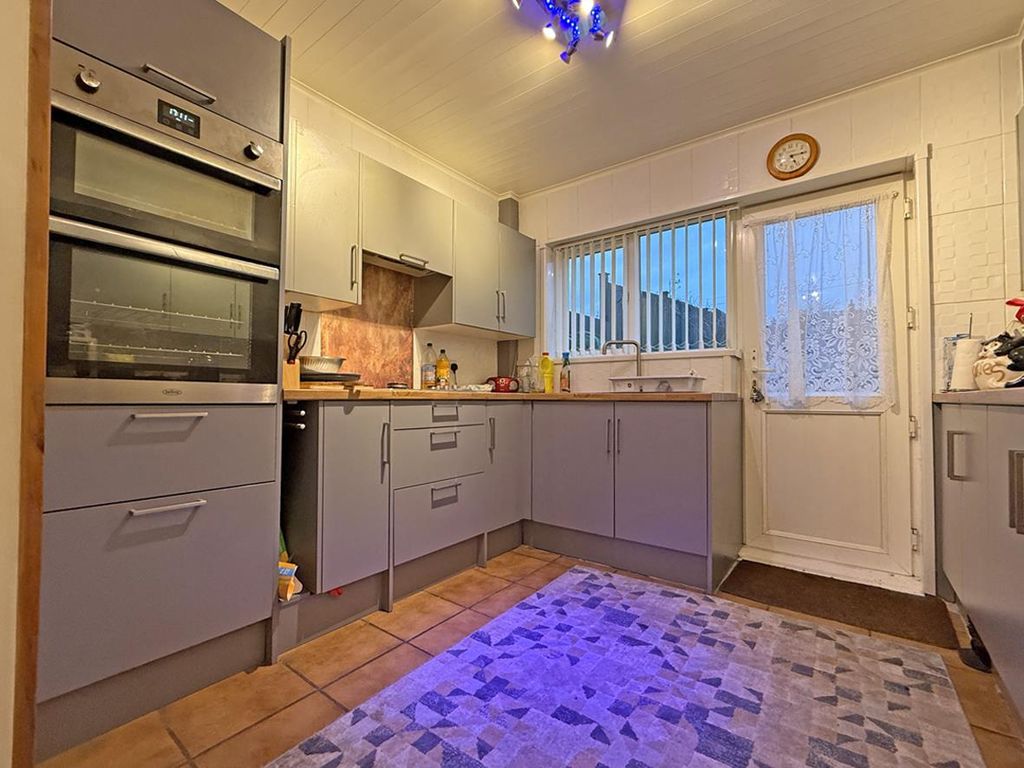 Property photo 3 of 14 Goodwin Avenue 15 - Kitchen.Jpg